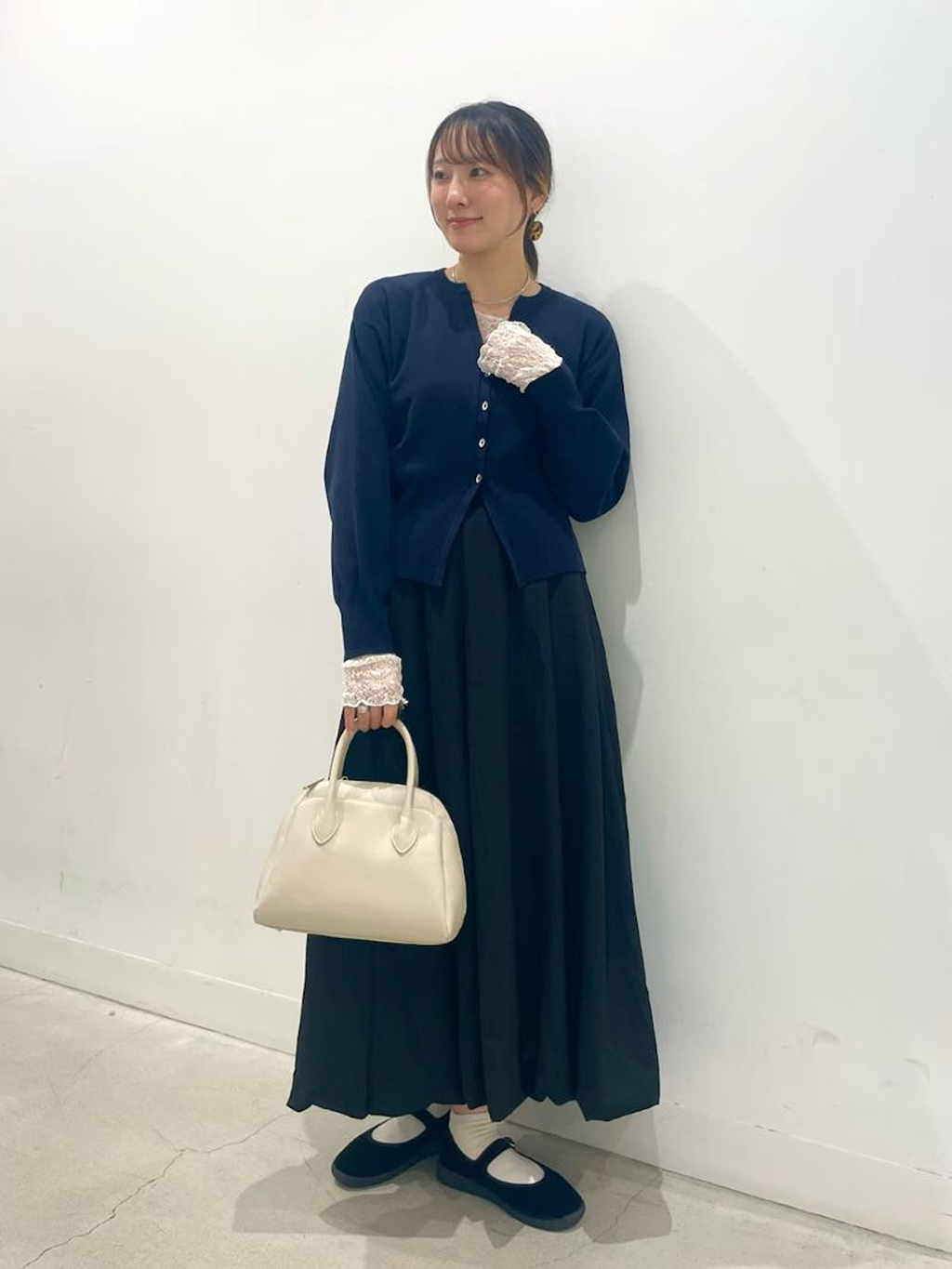 URBAN RESEARCH SENSE OF PLACE  WOMEN