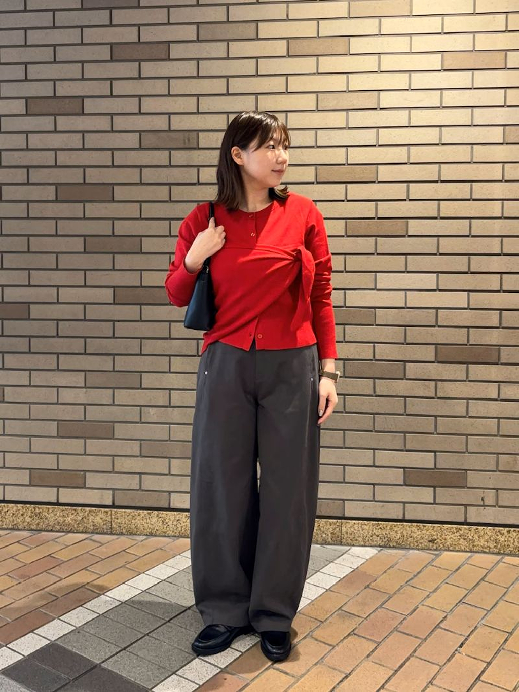 URBAN RESEARCH SENSE OF PLACE  WOMEN